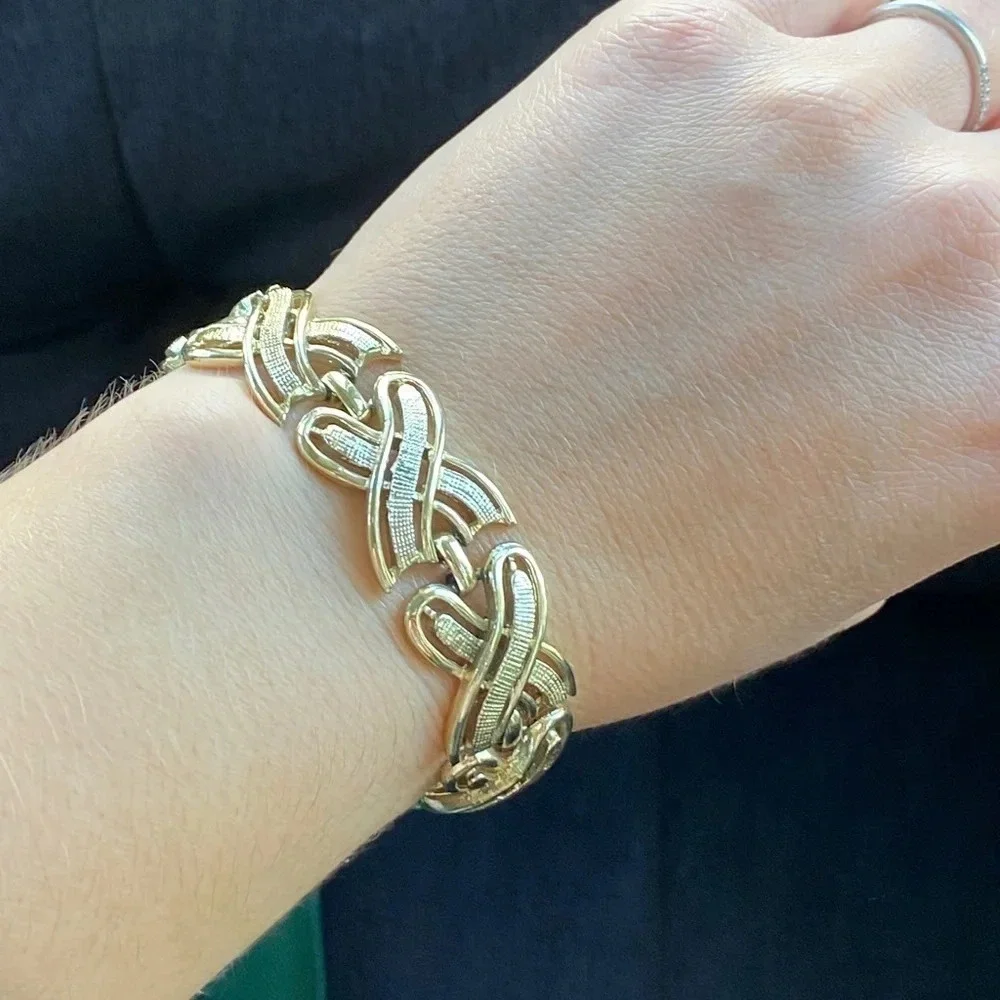 Vintage 80s Gold Tone Braided X Link Bracelet